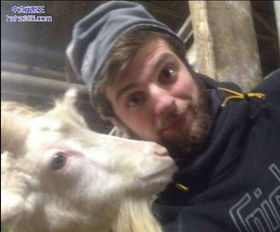 愛爾蘭農(nóng)民自拍大賽 與牲畜合影引爆網(wǎng)絡(luò)熱潮