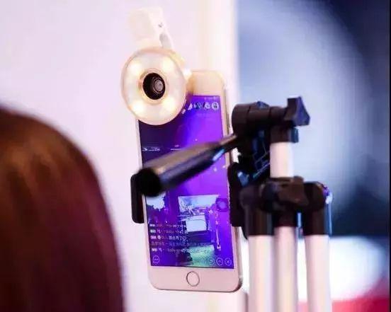 網(wǎng)絡(luò)直播亂象整治升級(jí) 47名主播被列入黑名單，封禁5年警示行業(yè)